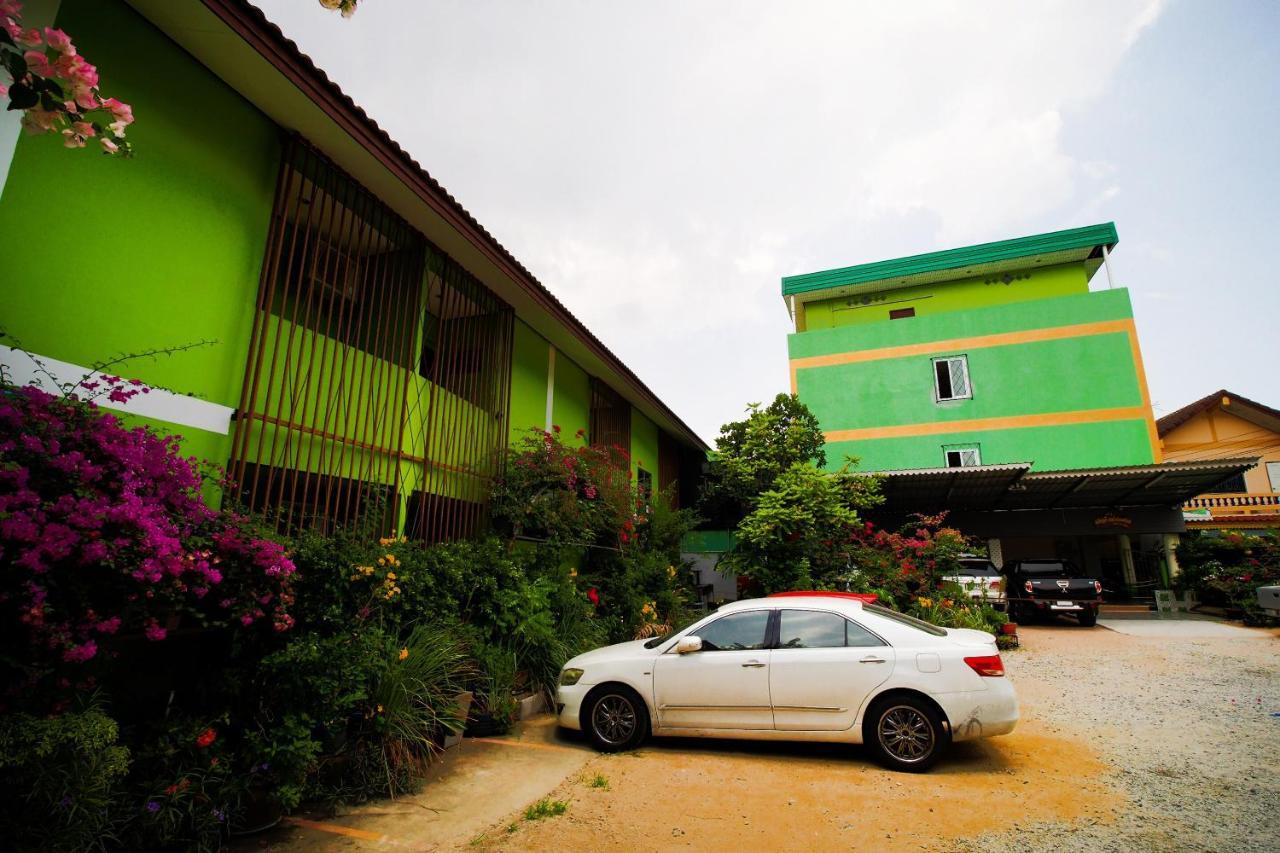 Khanidta Resort Pattaya Exterior photo